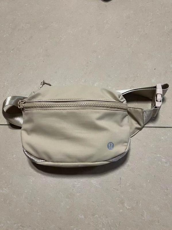 Lululemon Handbags 971